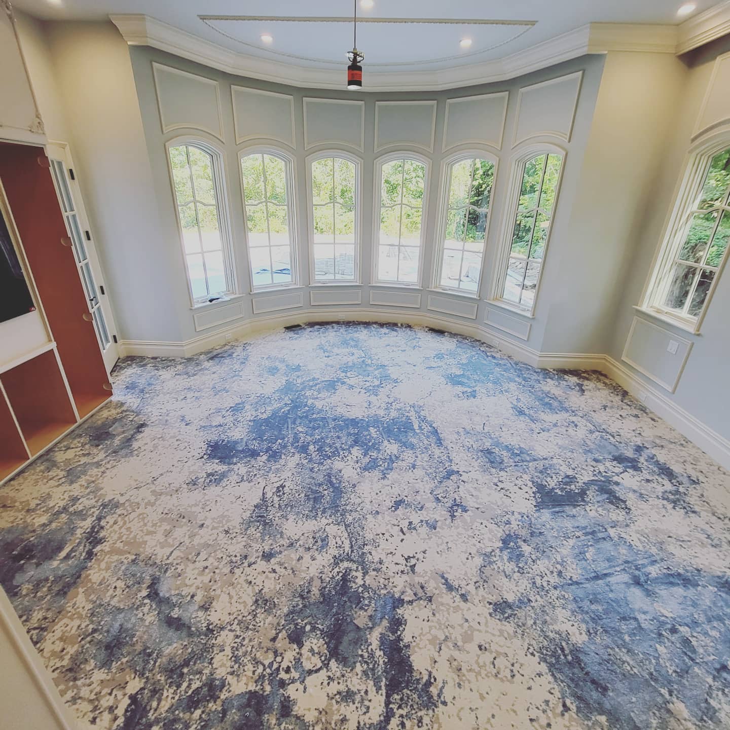 Luxury carpet installation